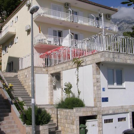 Apartments Saric Baška Voda Eksteriør bilde