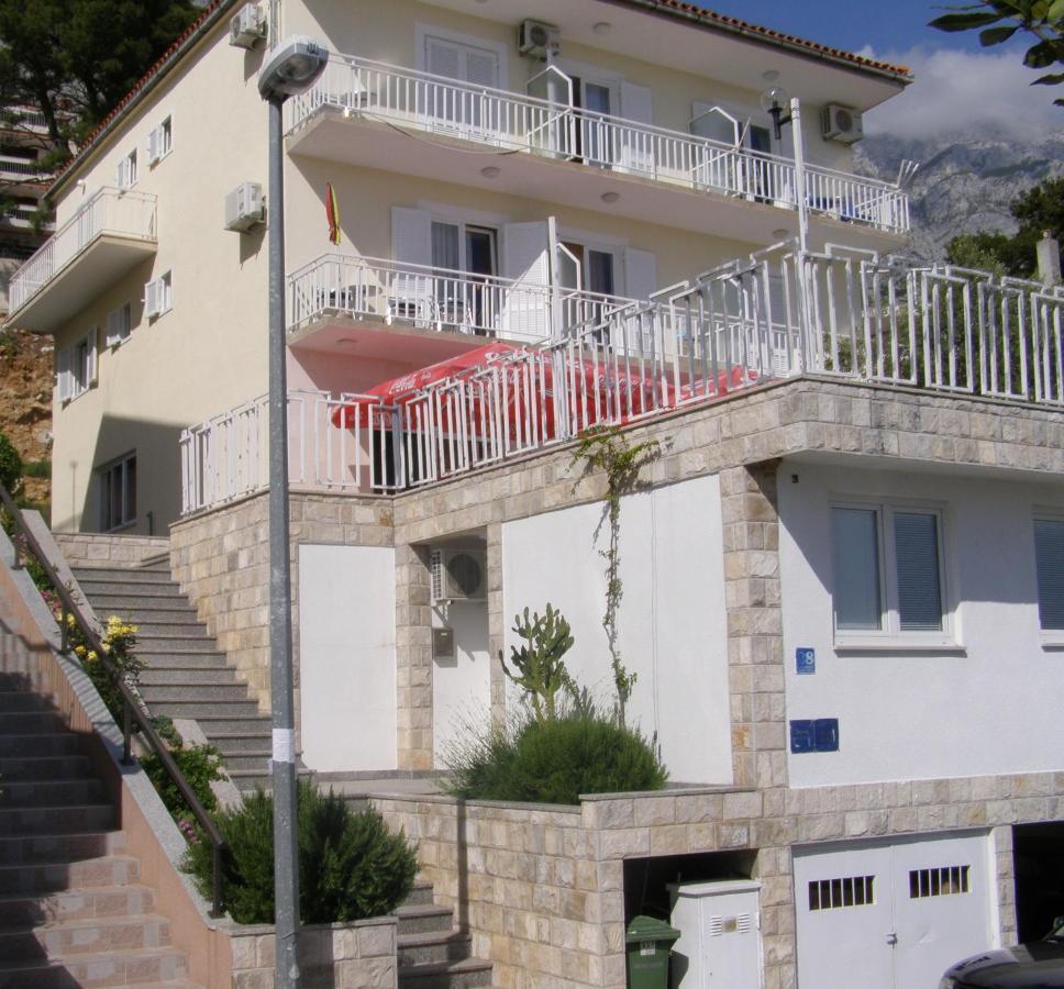 Apartments Saric Baška Voda Eksteriør bilde