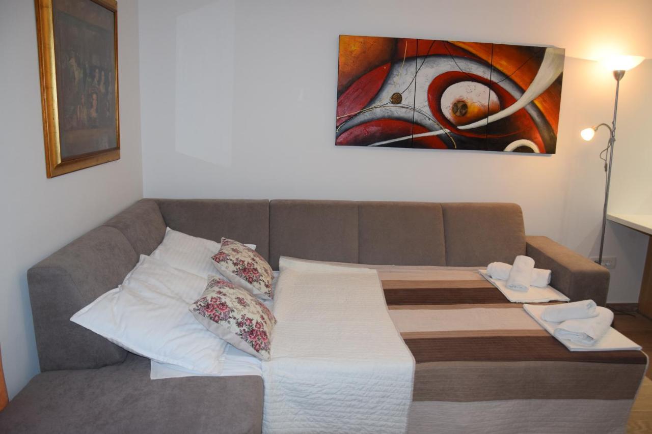 Apartments Saric Baška Voda Eksteriør bilde