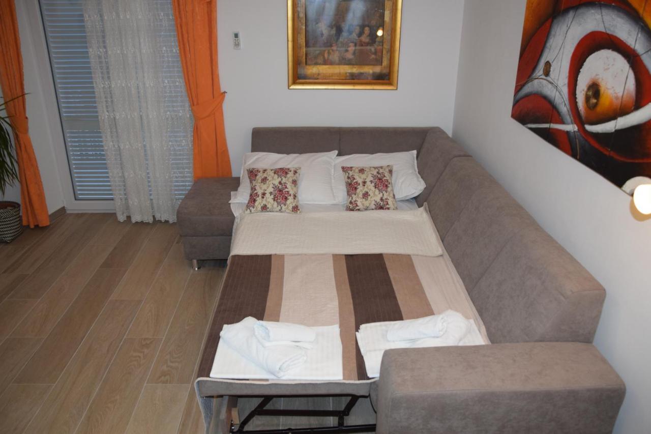 Apartments Saric Baška Voda Eksteriør bilde